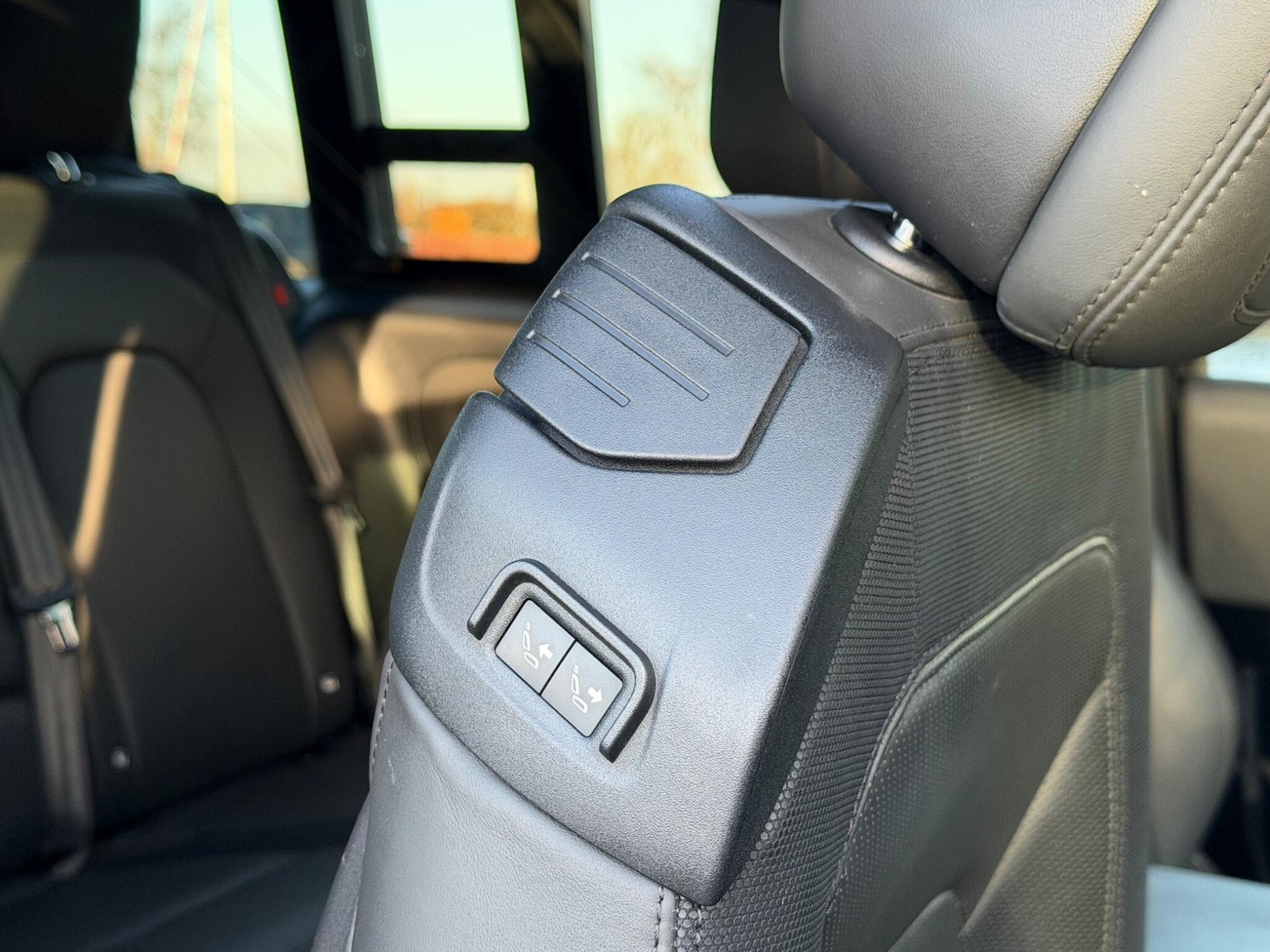 Used Land Rover Defender 2023 for sale - 77032825: Photo 24