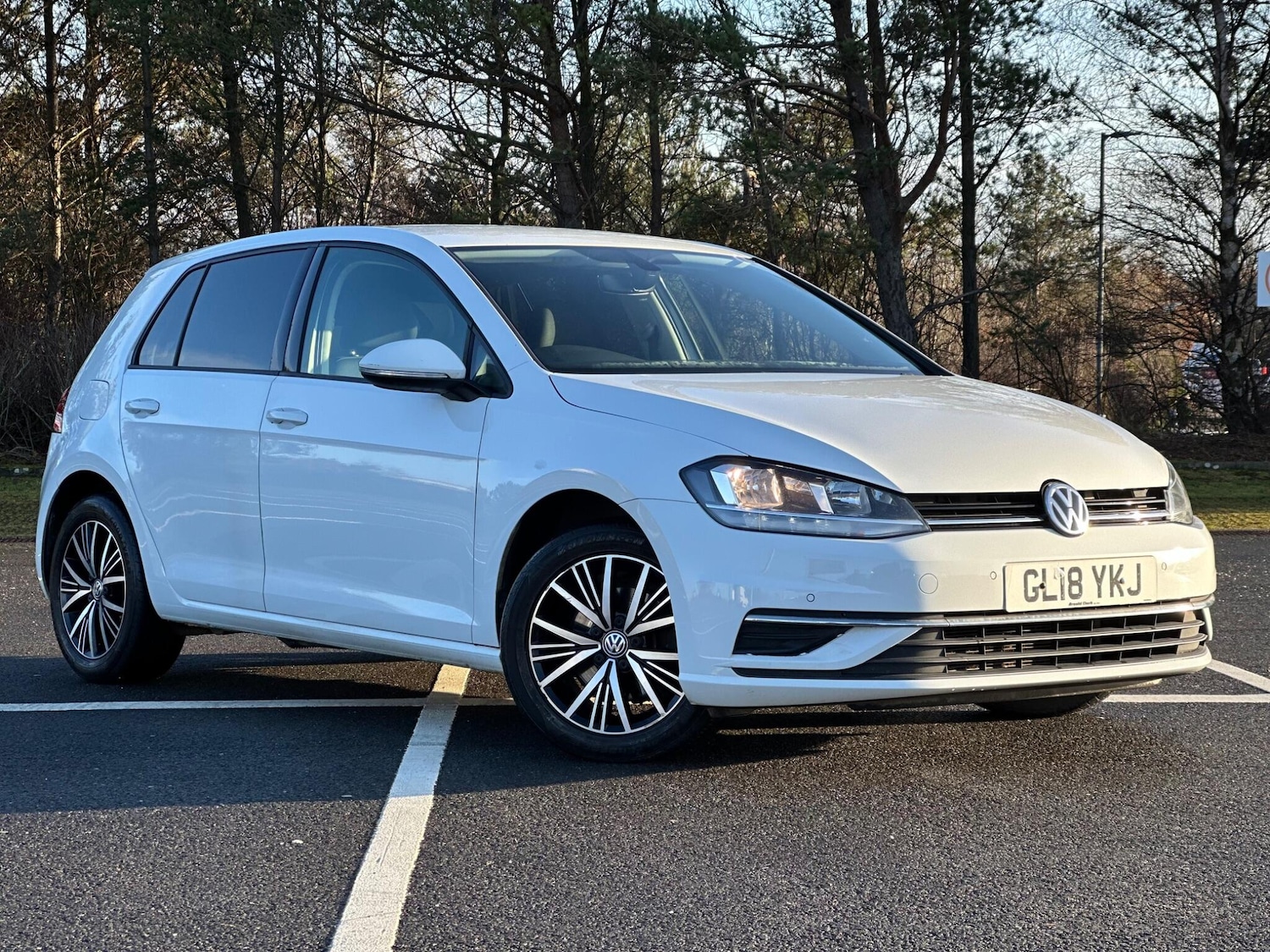 Used Volkswagen Golf 2018 for sale - 77032809: Photo 1