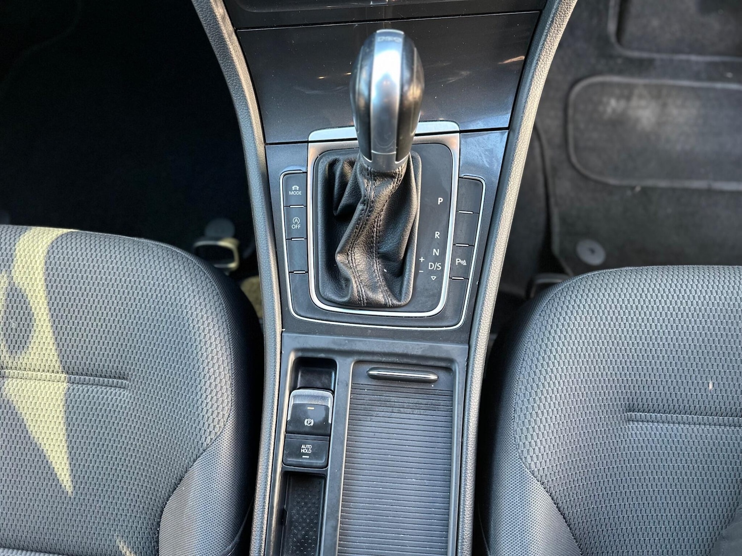 Used Volkswagen Golf 2018 for sale - 77032809: Photo 28