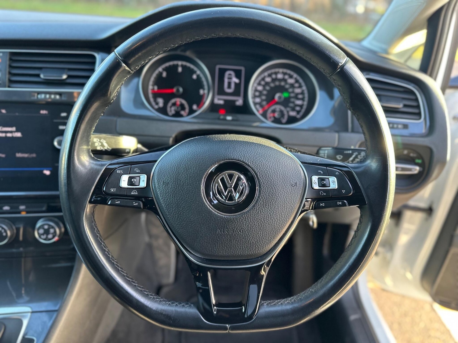 Used Volkswagen Golf 2018 for sale - 77032809: Photo 29