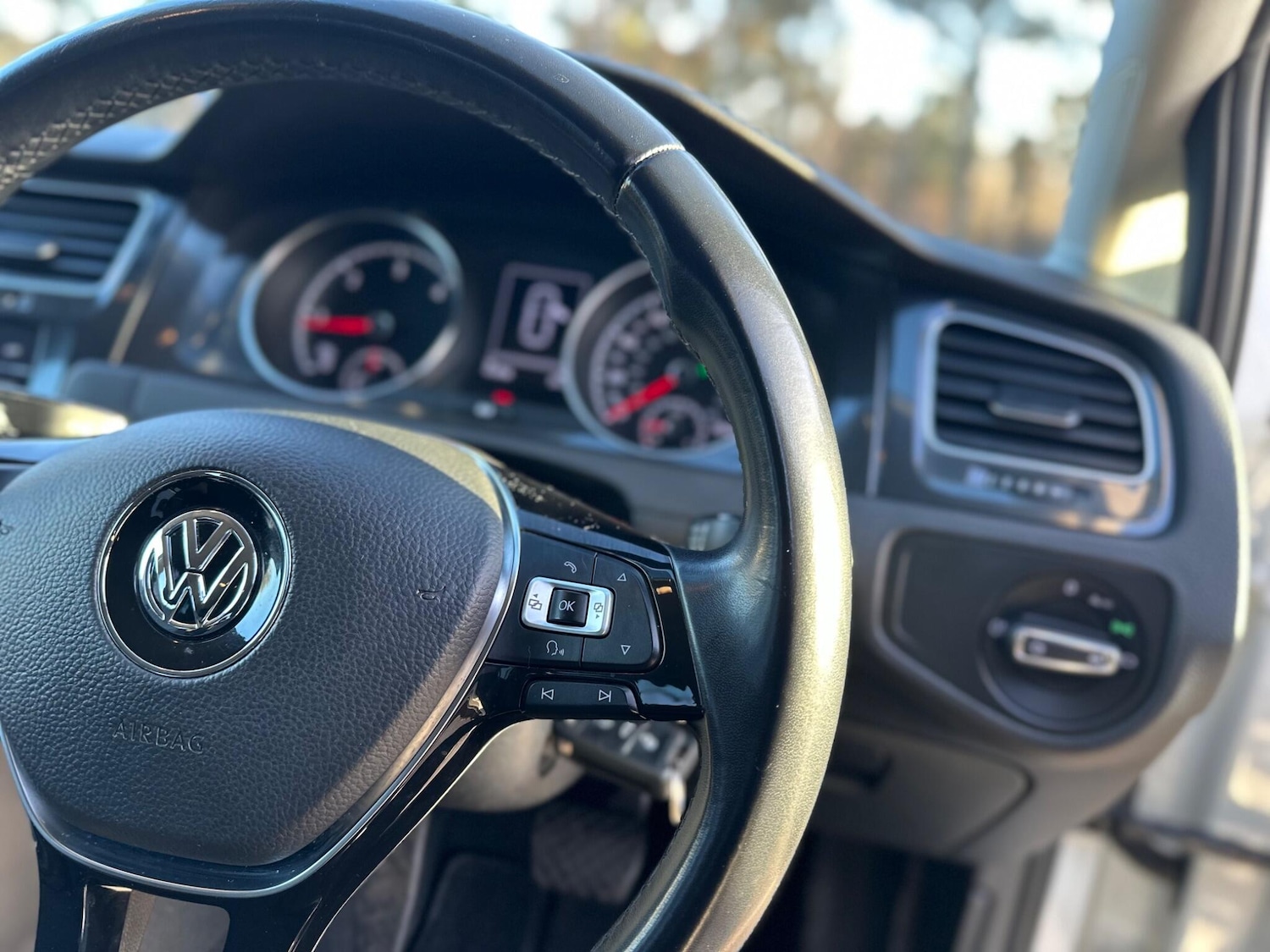 Used Volkswagen Golf 2018 for sale - 77032809: Photo 31