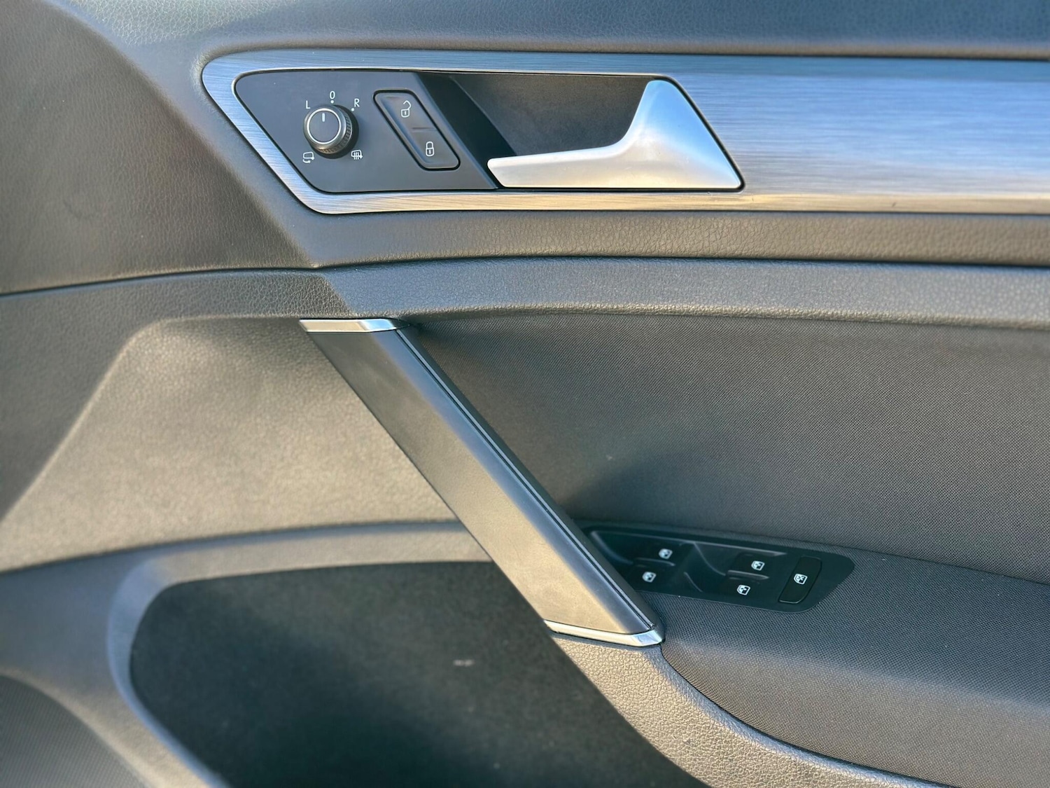 Used Volkswagen Golf 2018 for sale - 77032809: Photo 37