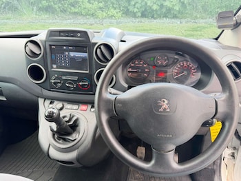 Used Peugeot Partner 2016 for sale - 78861895: Photo