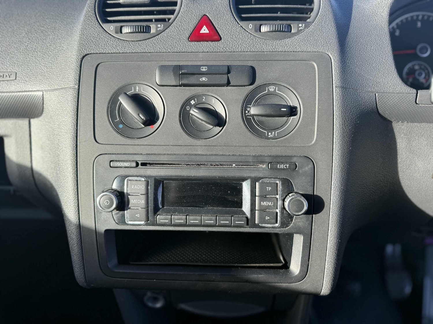 Used Volkswagen Caddy 2015 for sale - 77143330: Photo 15