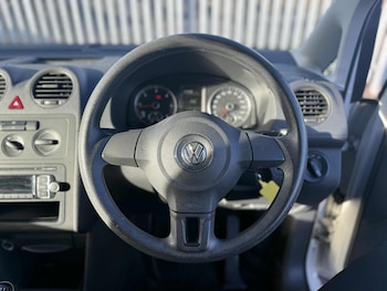 Used Volkswagen Caddy 2015 for sale - 77143330: Photo