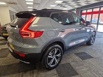 Used Volvo XC40 2019 for sale - 79518693: Photo
