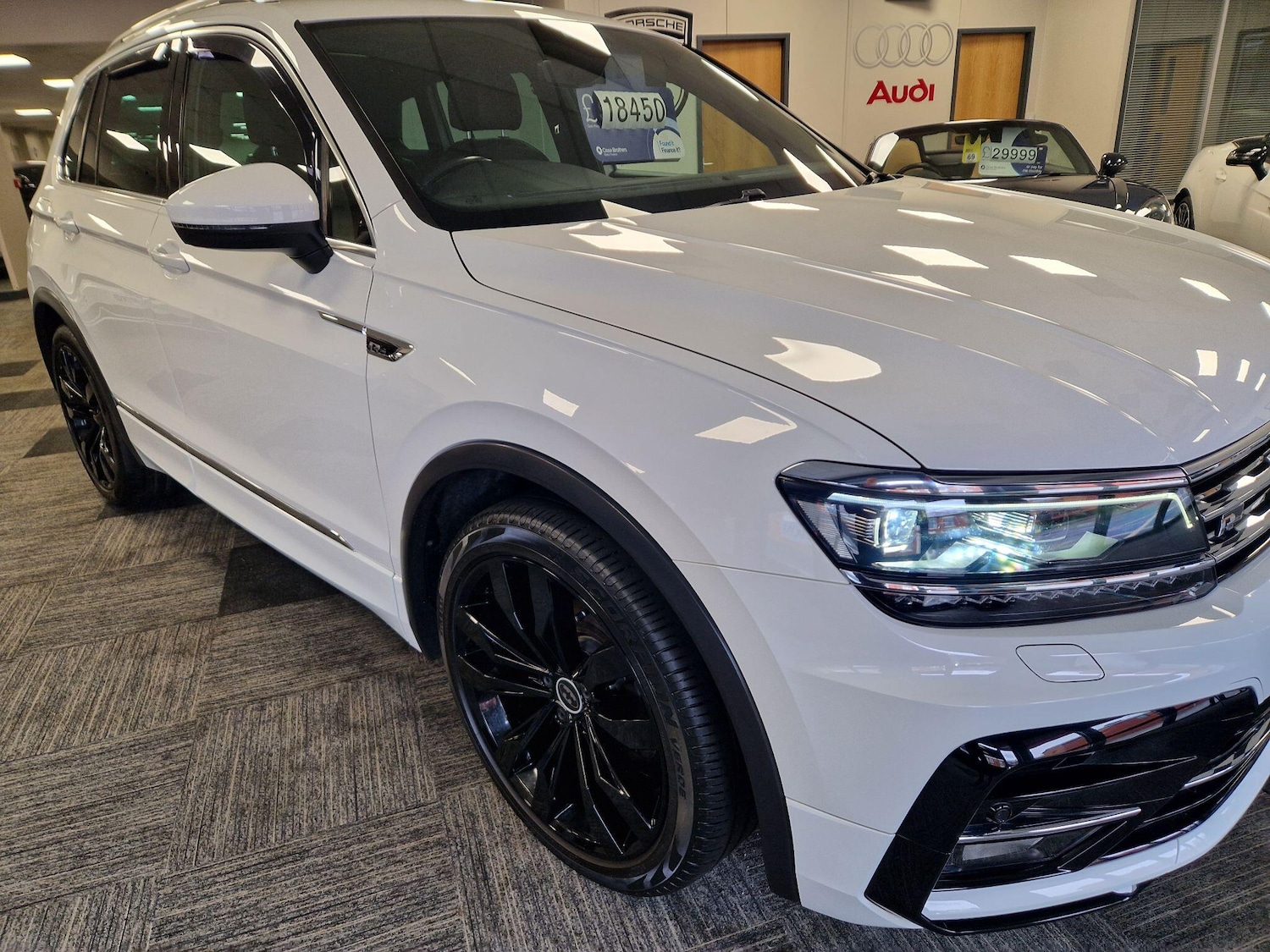 Used Volkswagen Tiguan 2017 for sale - 78019337: Photo 10