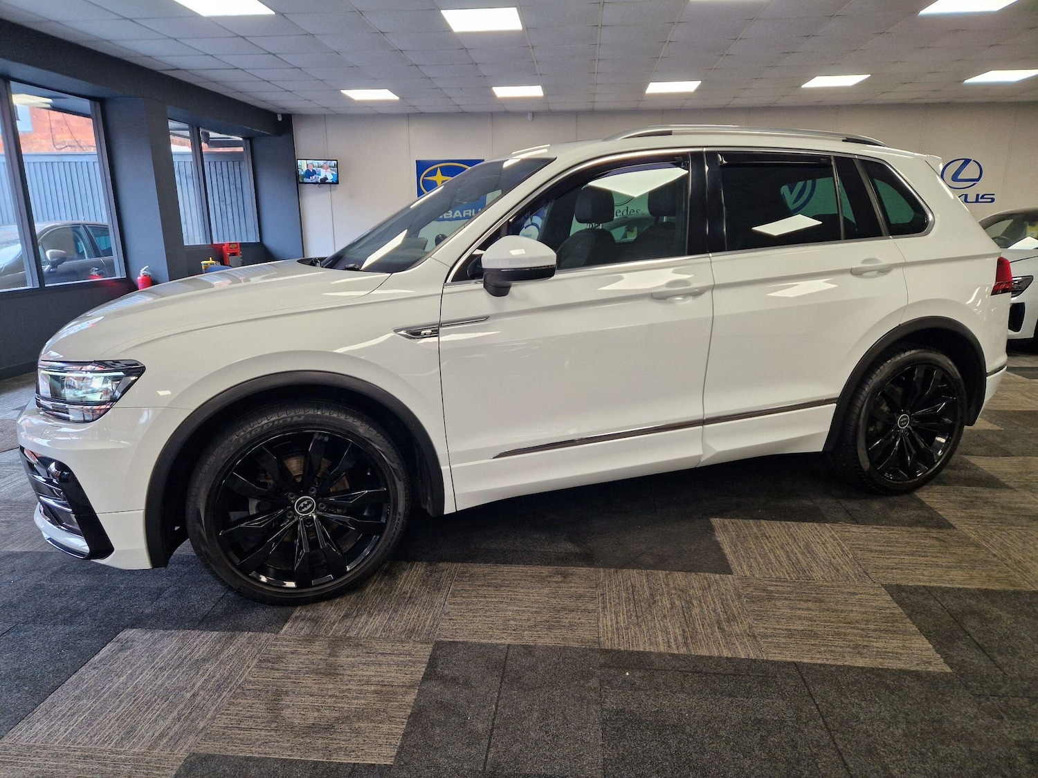 Used Volkswagen Tiguan 2017 for sale - 78019337: Photo 5