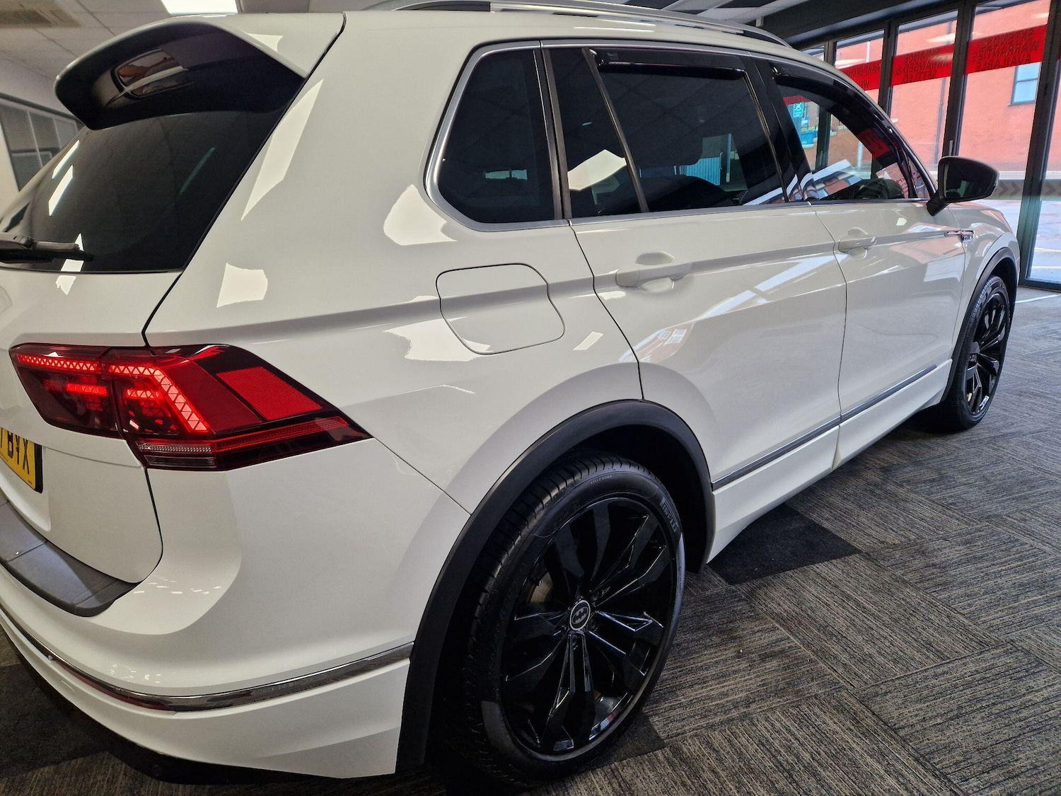 Used Volkswagen Tiguan 2017 for sale - 78019337: Photo 6