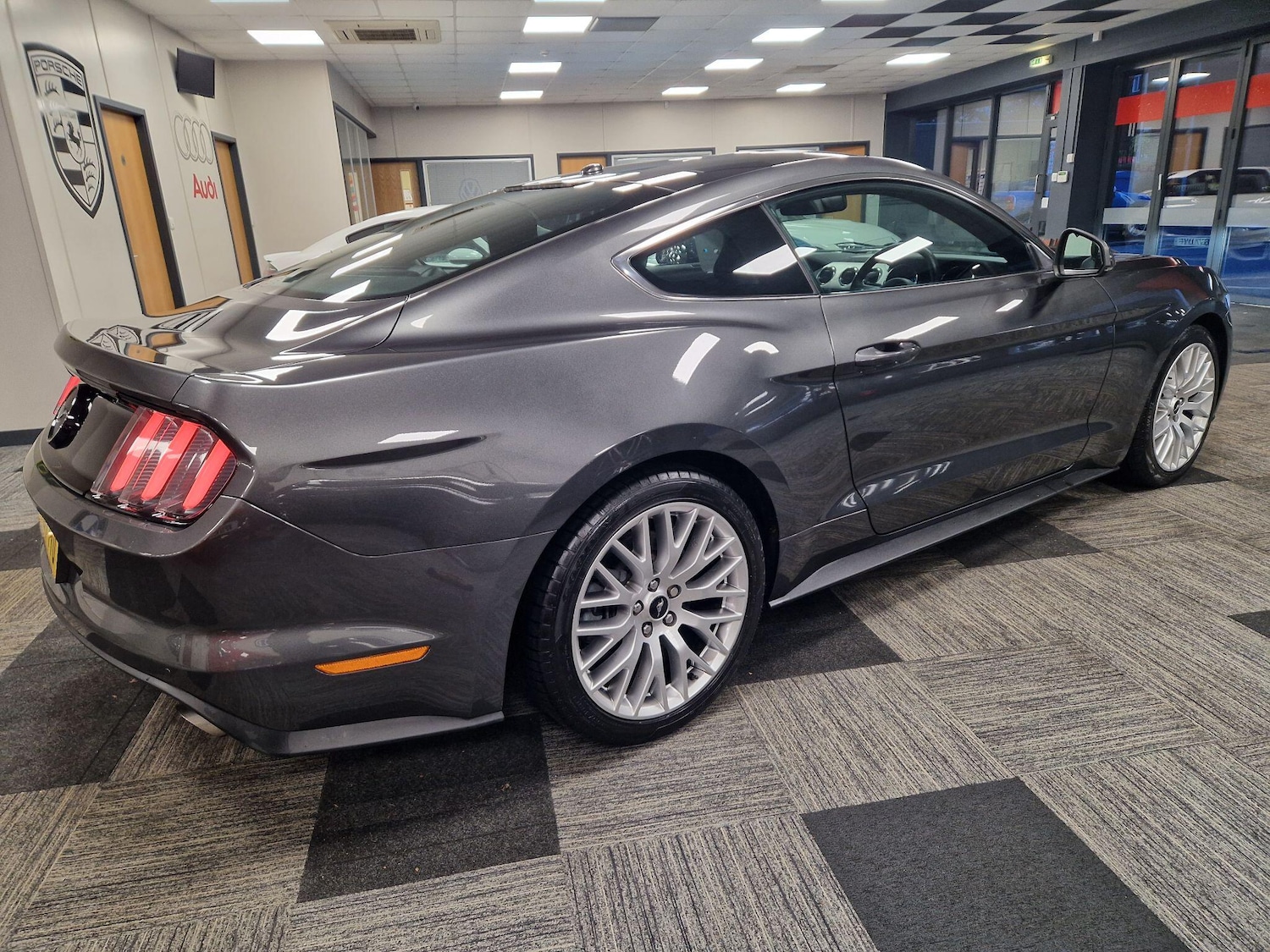 Used Ford Mustang 2017 for sale - 76831737: Photo 3
