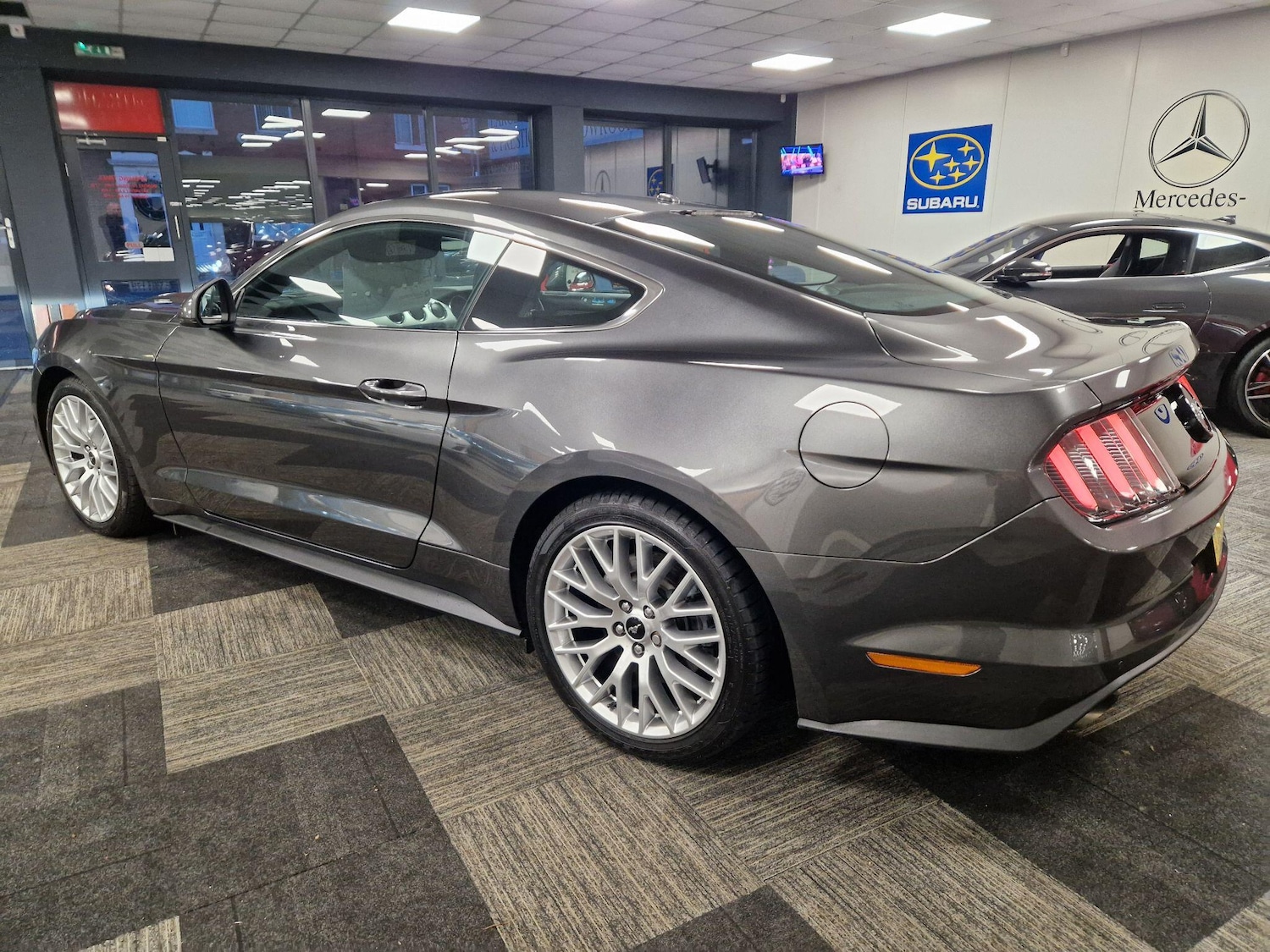 Used Ford Mustang 2017 for sale - 76831737: Photo 4