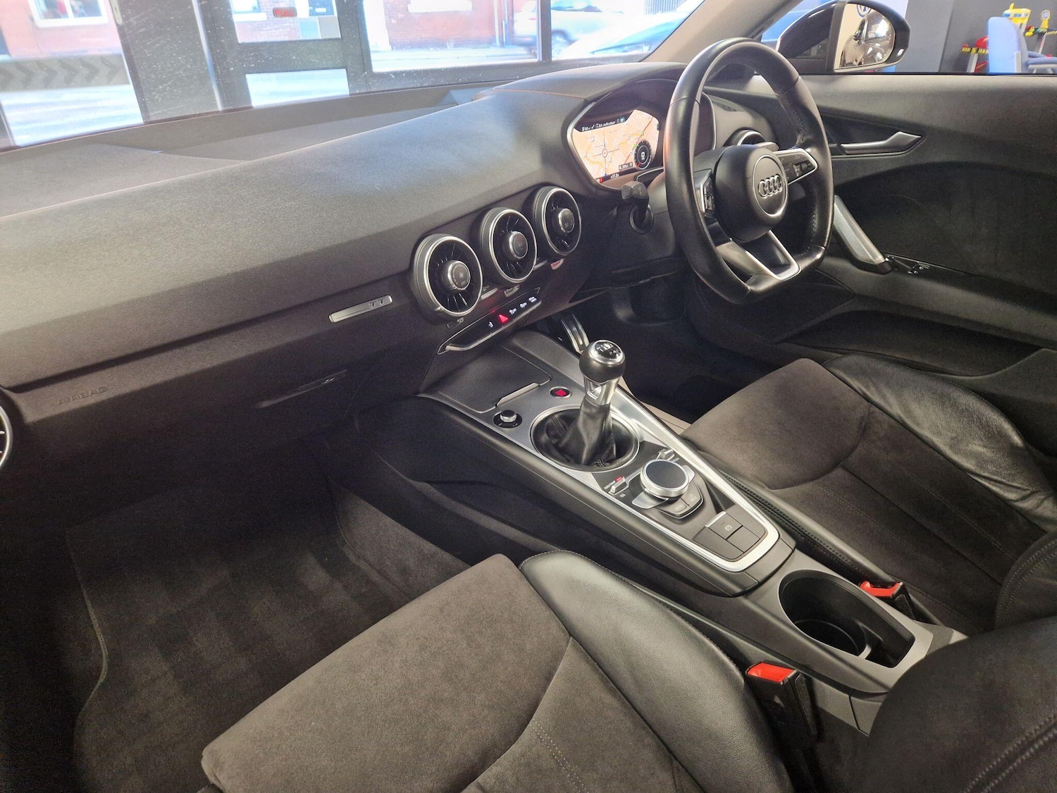 Used Audi TT 2015 for sale - 76831731: Photo 24