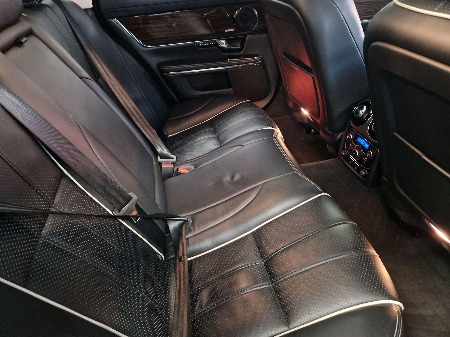 Used Jaguar XJ 2012 for sale - 78185080: Photo 21