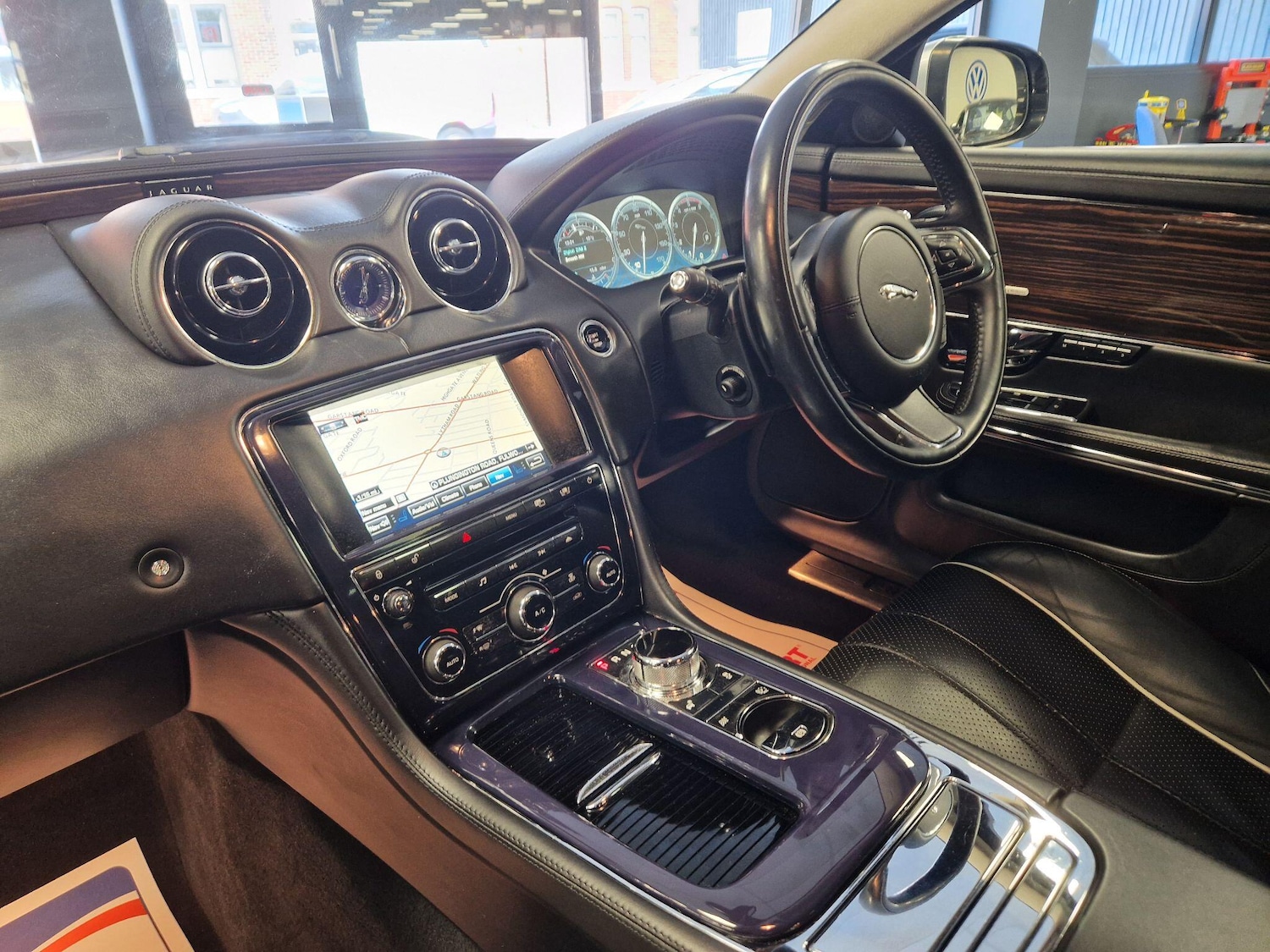 Used Jaguar XJ 2012 for sale - 78185080: Photo 25