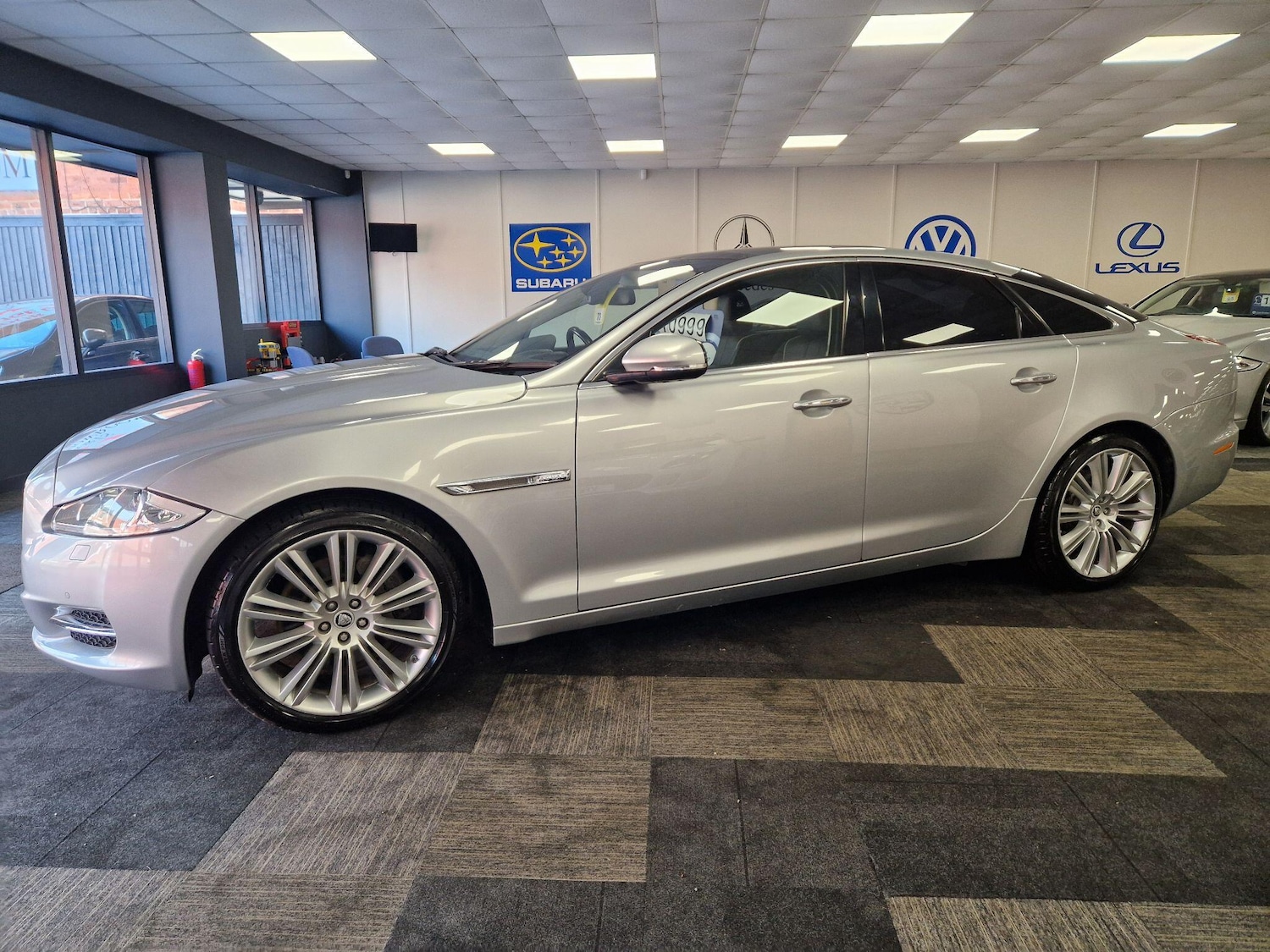 Used Jaguar XJ 2012 for sale - 78185080: Photo 5