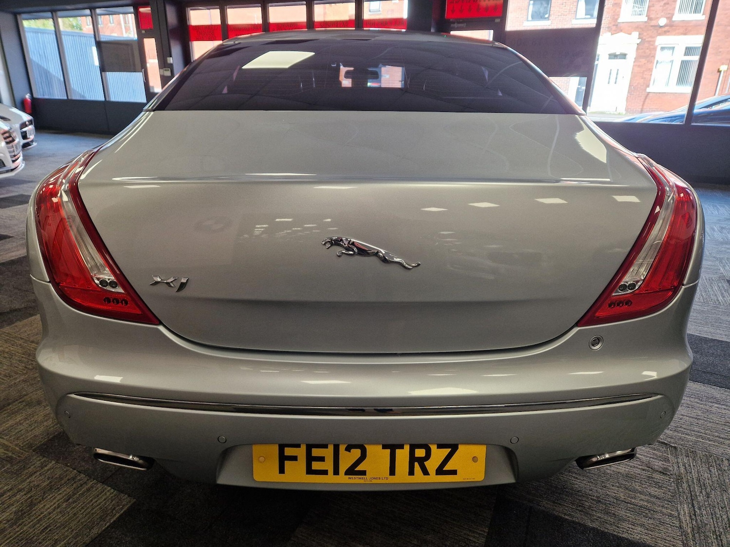 Used Jaguar XJ 2012 for sale - 78185080: Photo 9