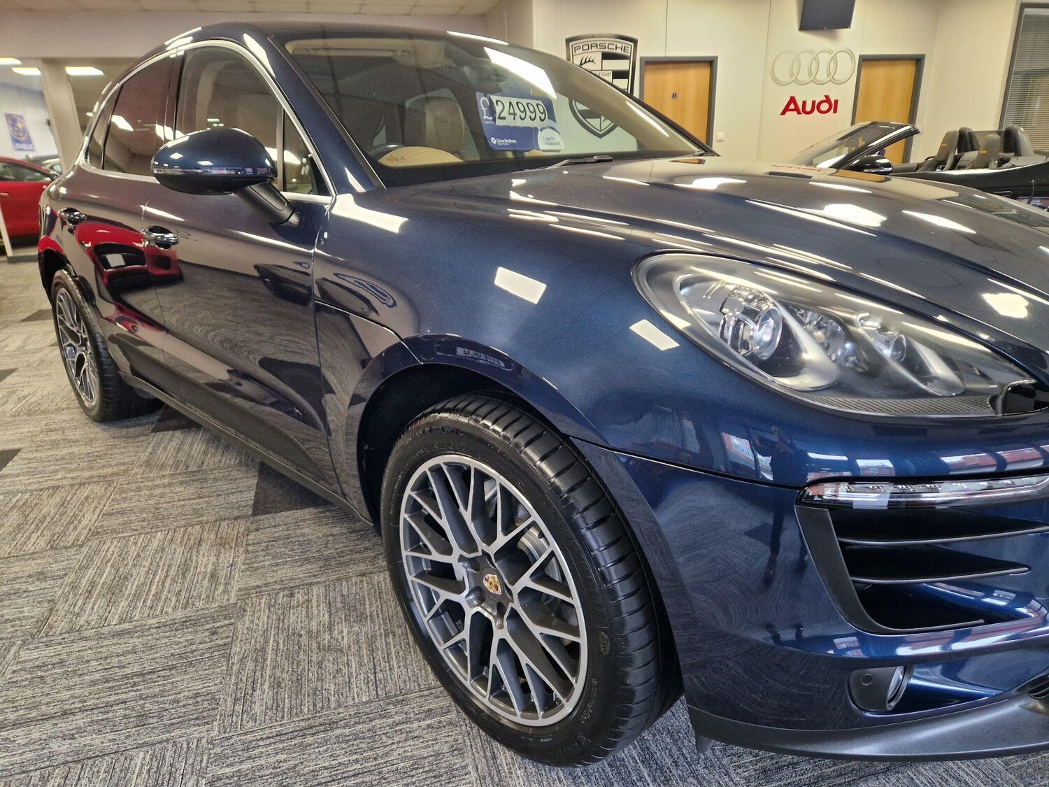 Used Porsche Macan 2015 for sale - 76850401: Photo 13
