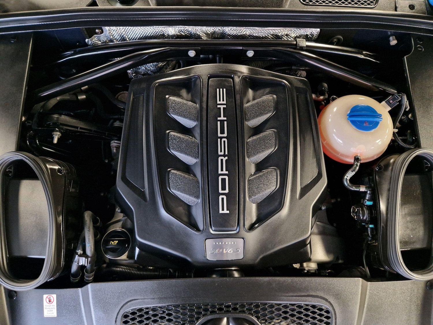 Used Porsche Macan 2015 for sale - 76850401: Photo 17