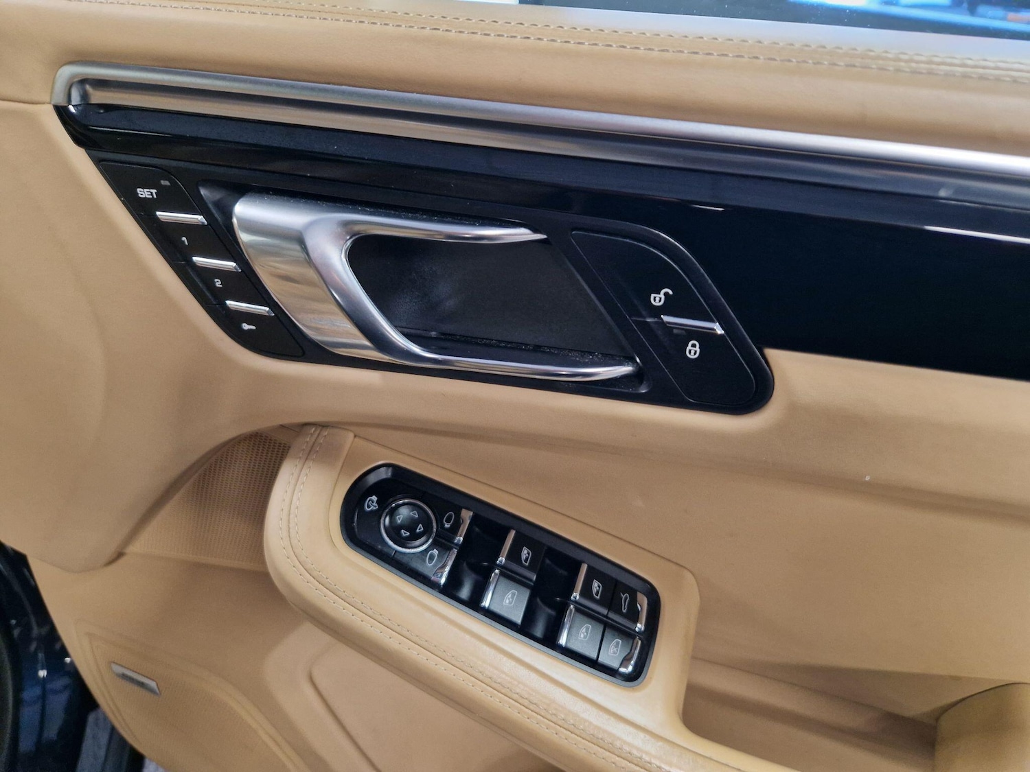 Used Porsche Macan 2015 for sale - 76850401: Photo 26