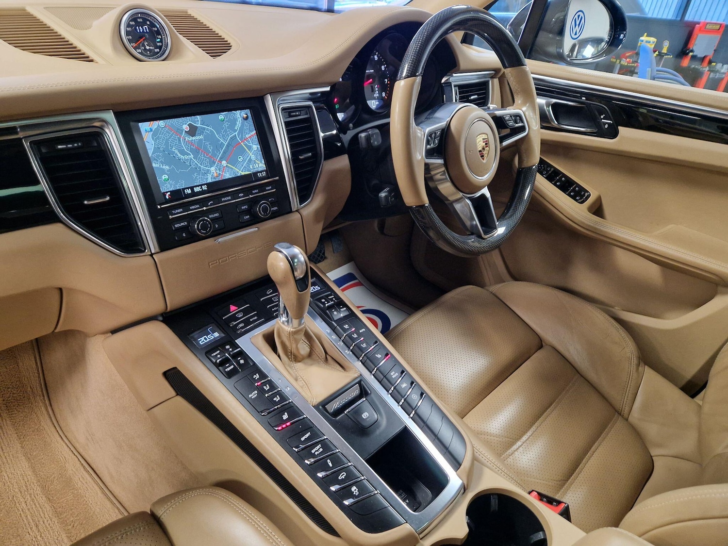 Used Porsche Macan 2015 for sale - 76850401: Photo 31