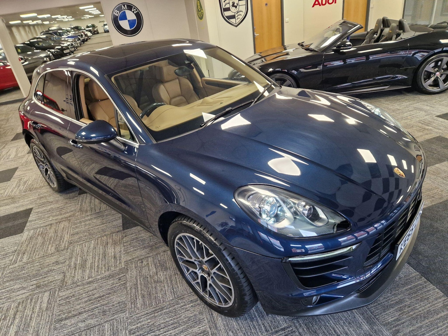 Used Porsche Macan 2015 for sale - 76850401: Photo 38