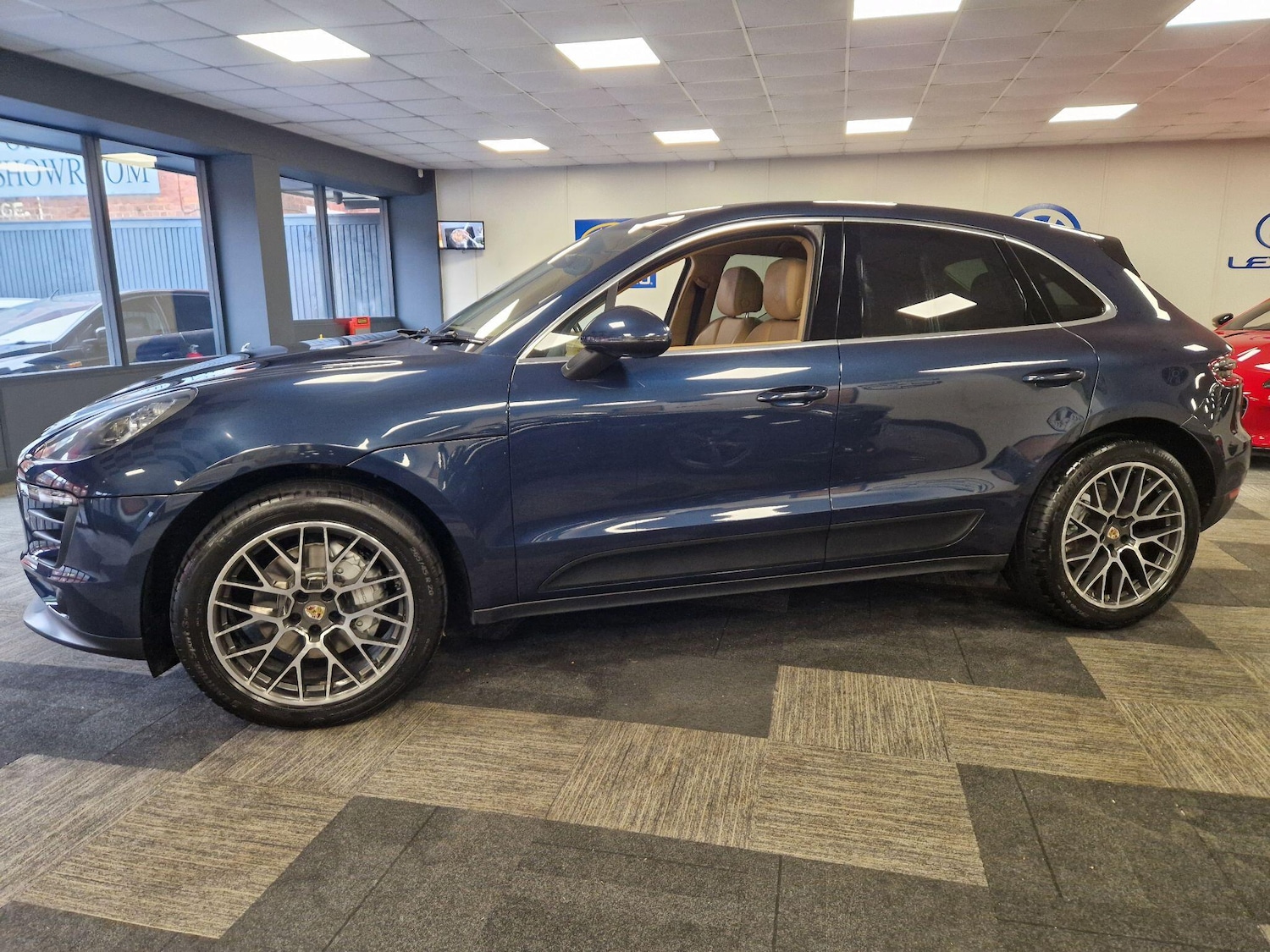 Used Porsche Macan 2015 for sale - 76850401: Photo 5