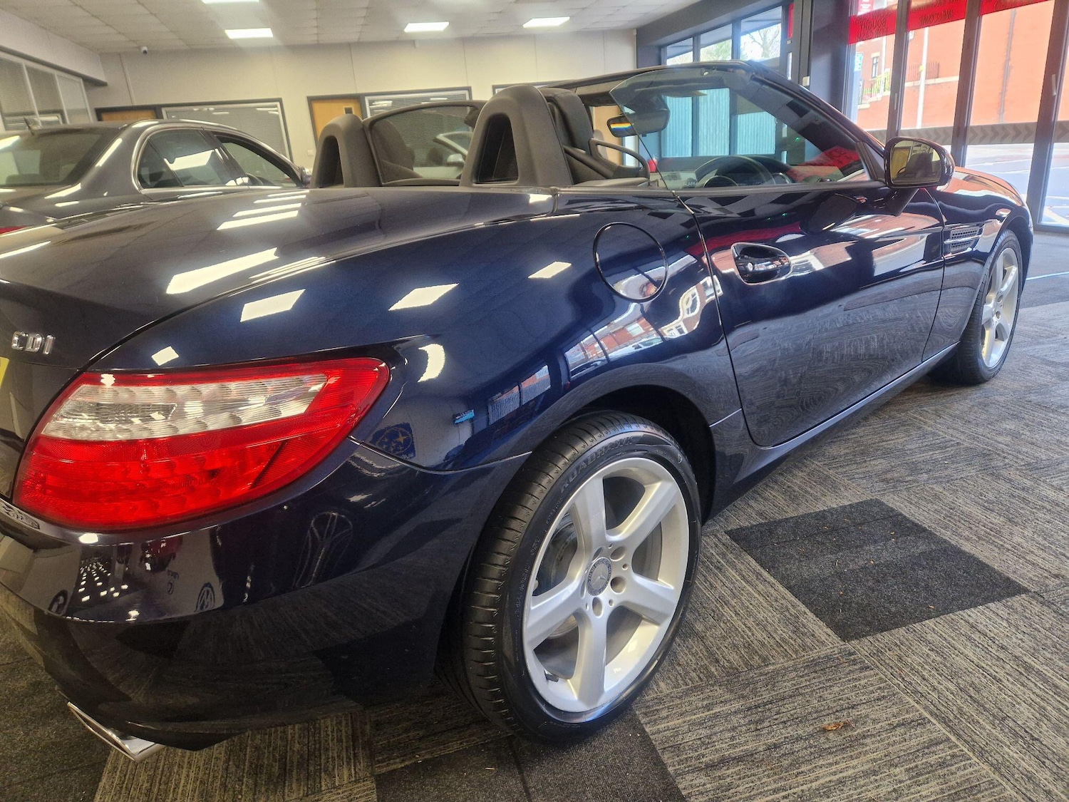 Used Mercedes-Benz SLK 2012 for sale - 76831736: Photo 11