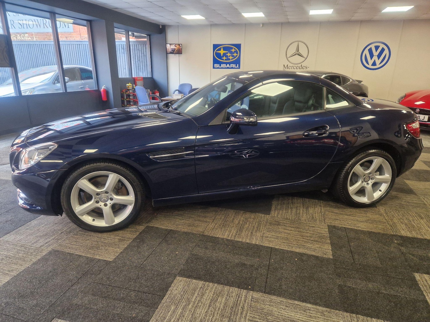 Used Mercedes-Benz SLK 2012 for sale - 76831736: Photo 8