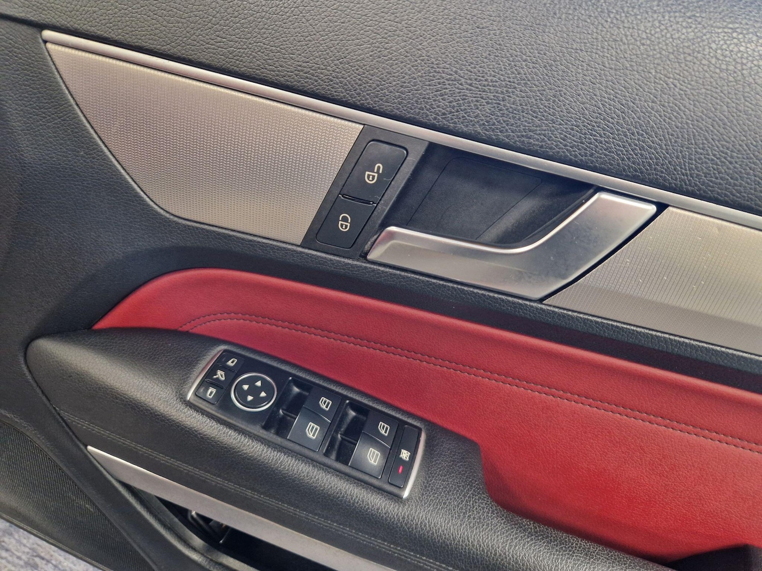 Used Mercedes-Benz E Class 2015 for sale - 77238582: Photo 22