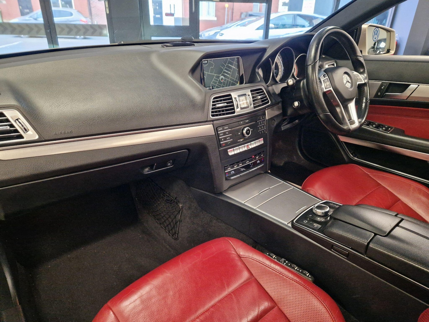 Used Mercedes-Benz E Class 2015 for sale - 77238582: Photo 24