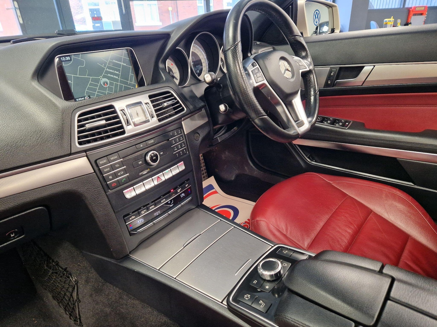 Used Mercedes-Benz E Class 2015 for sale - 77238582: Photo 25