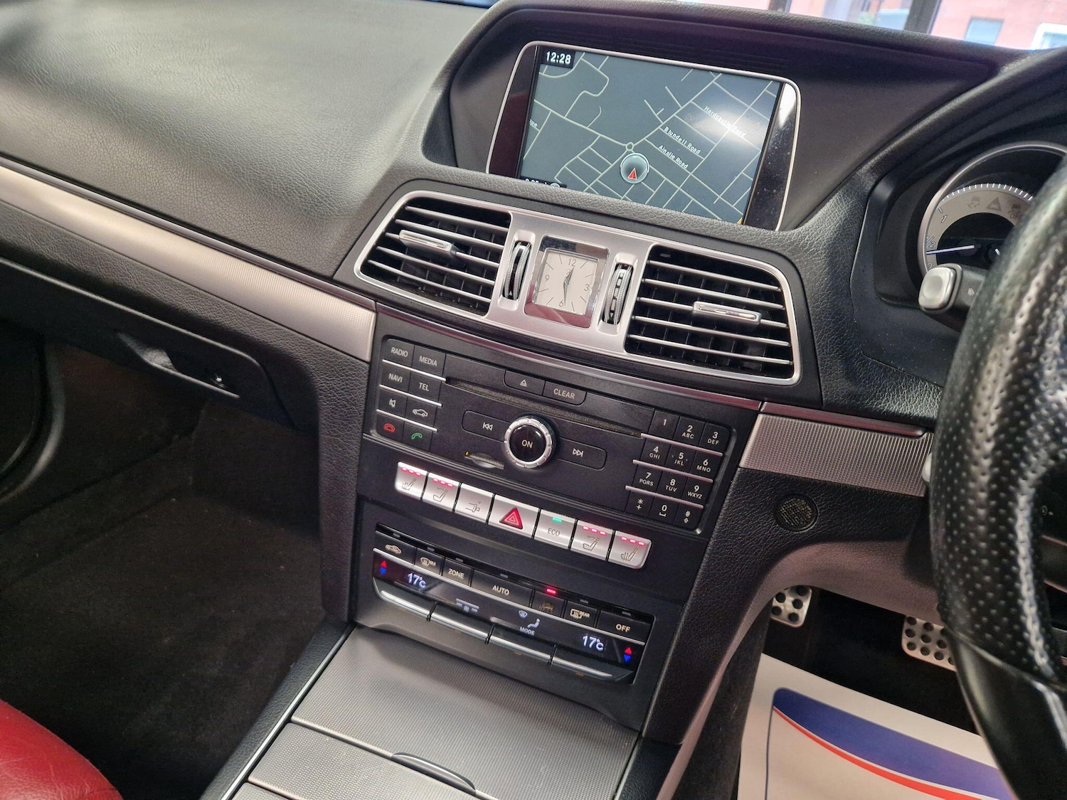 Used Mercedes-Benz E Class 2015 for sale - 77238582: Photo 28