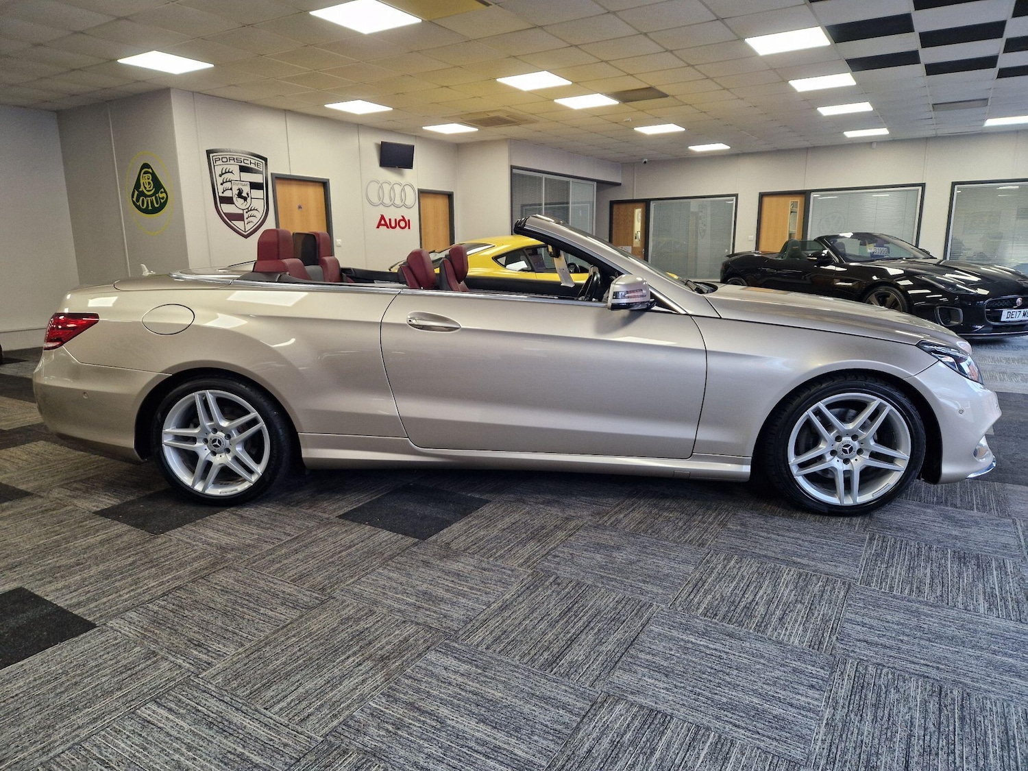 Used Mercedes-Benz E Class 2015 for sale - 77238582: Photo 7