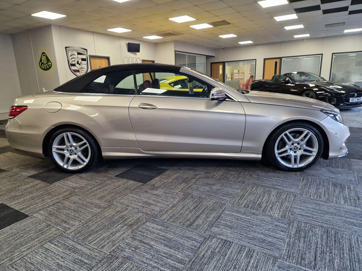 Used Mercedes-Benz E Class 2015 for sale - 77238582: Photo 8