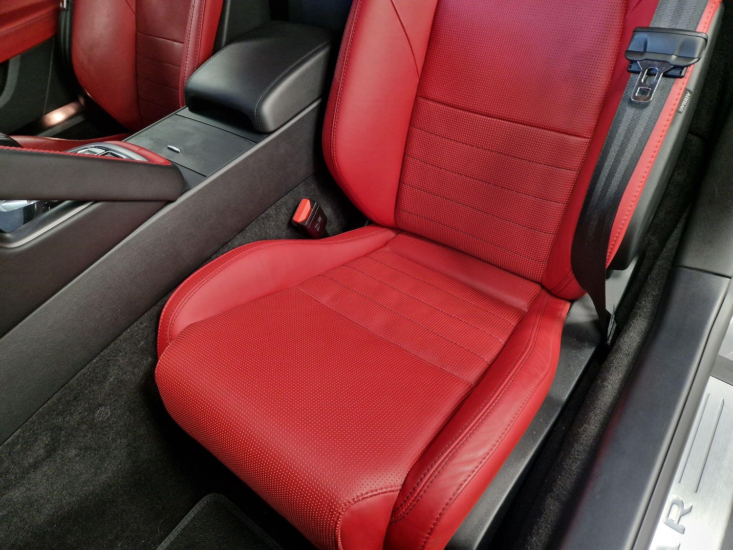 Used Jaguar F-Type for sale - 77396091: Photo 17