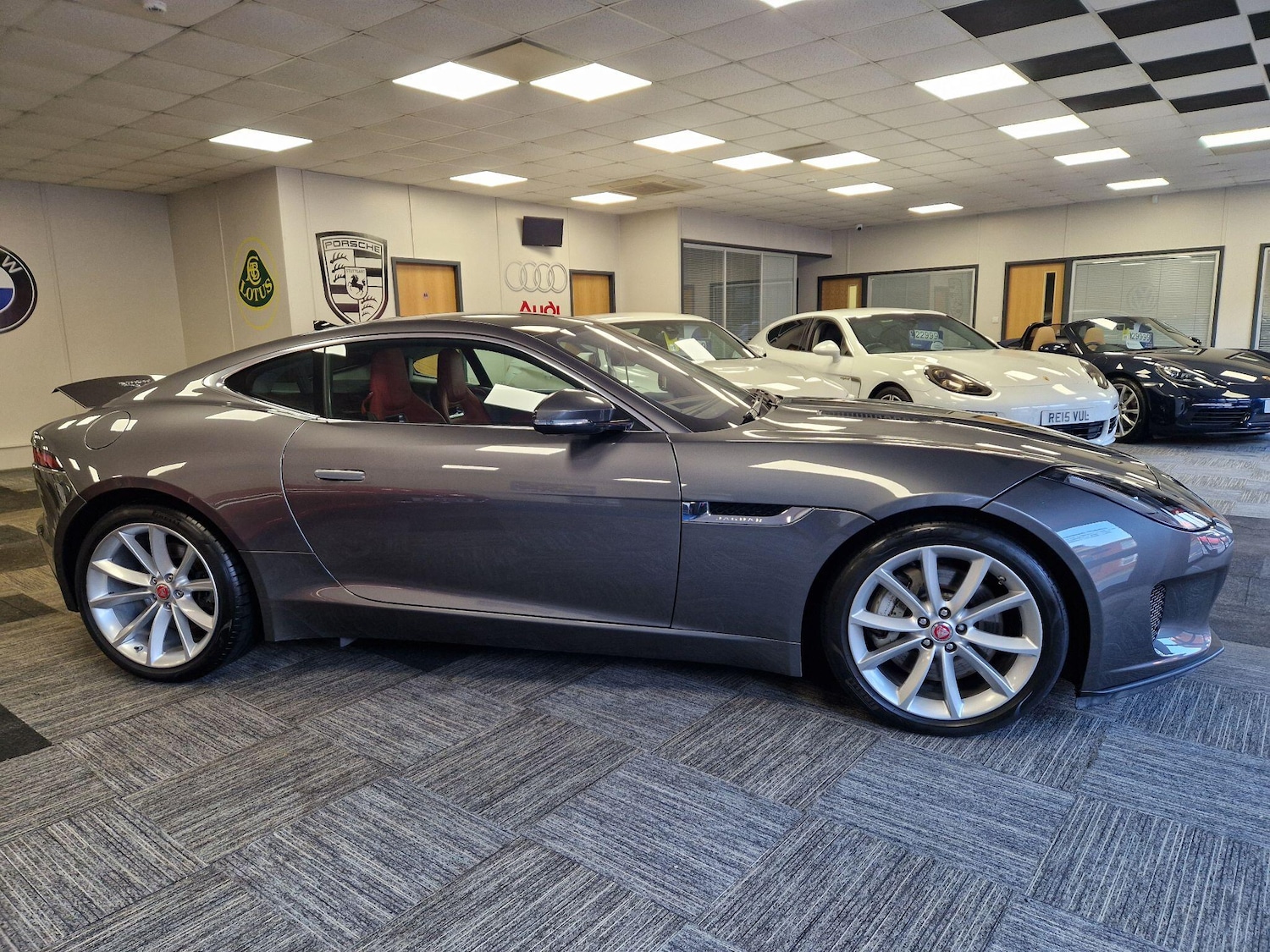 Used Jaguar F-Type for sale - 77396091: Photo 6