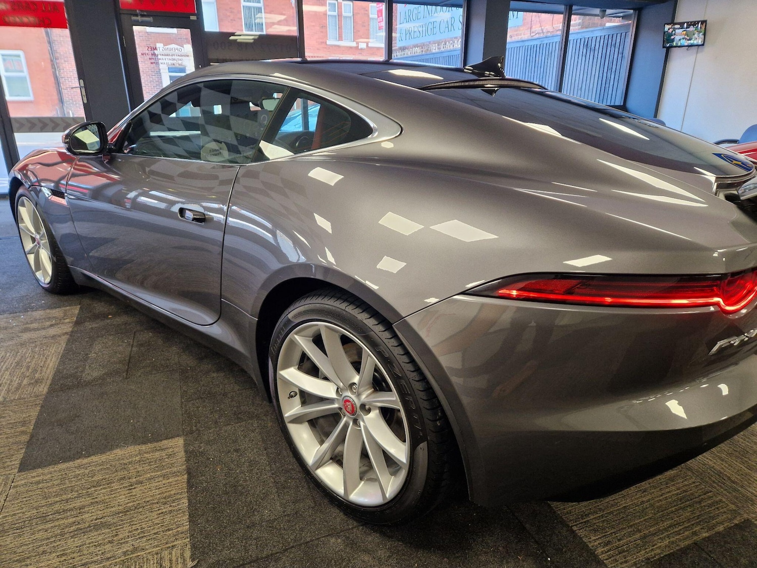 Used Jaguar F-Type for sale - 77396091: Photo 8