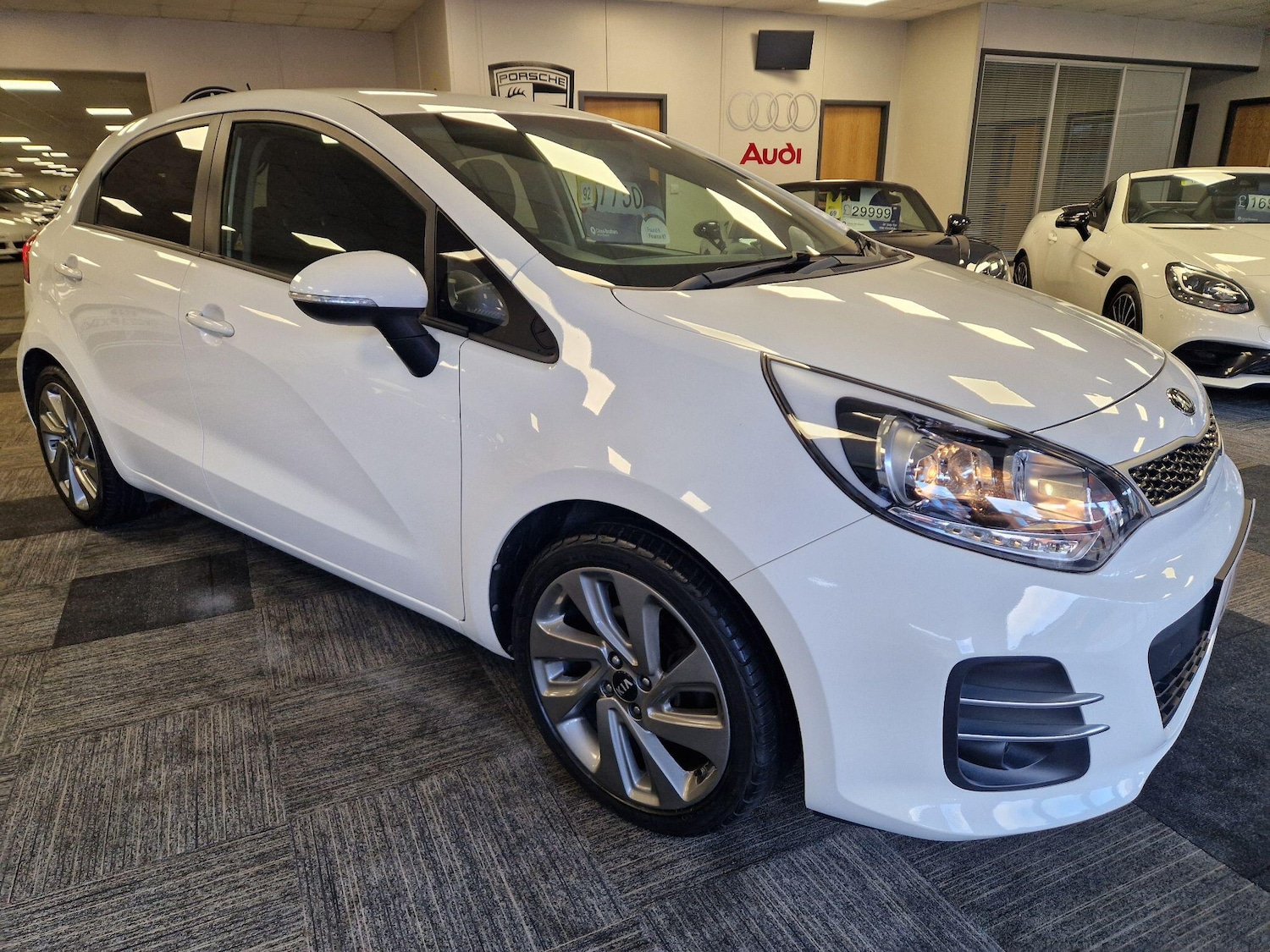Used Kia Rio 2016 for sale - 77839924: Photo 2