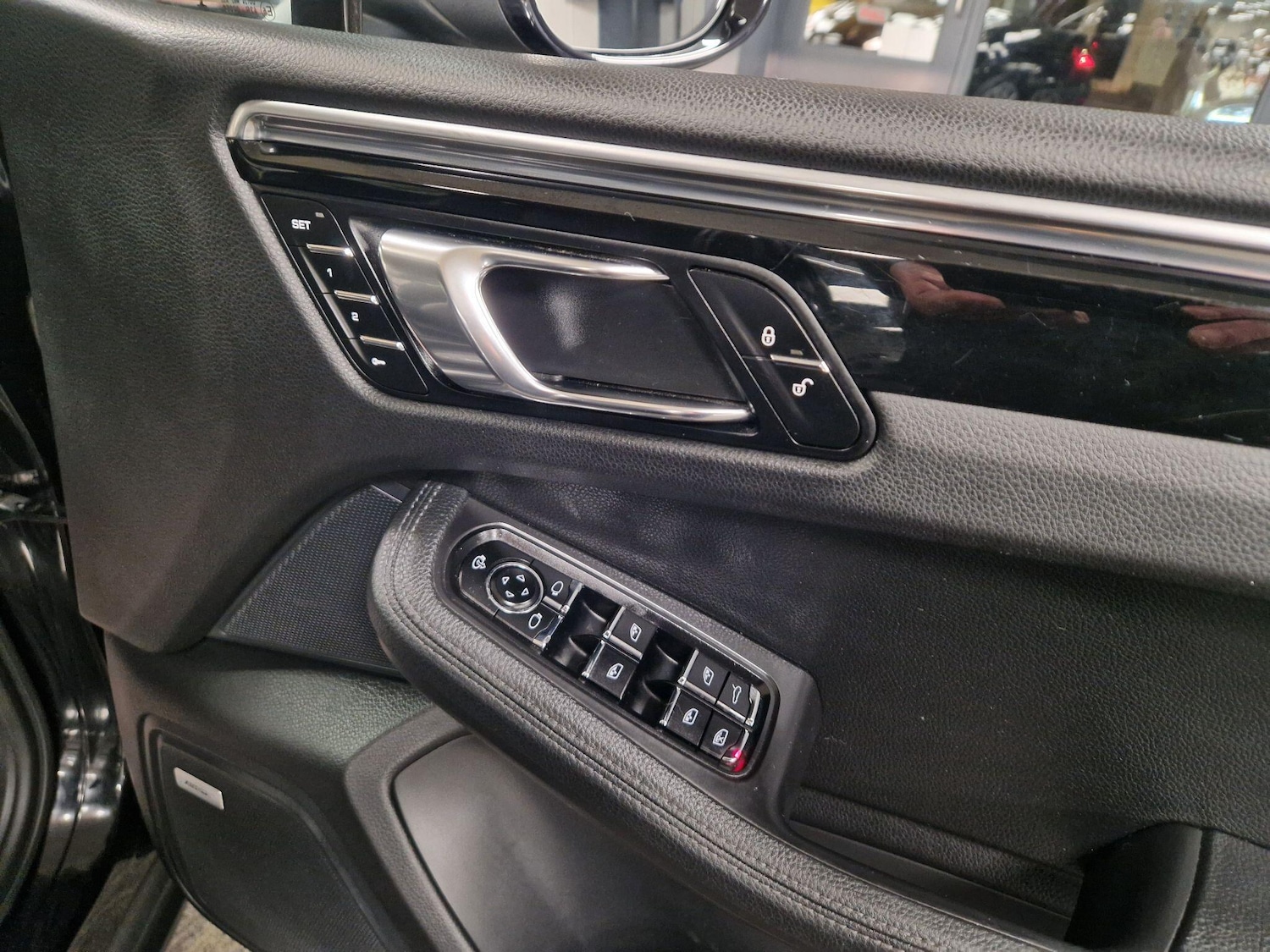 Used Porsche Macan for sale - 77039817: Photo 15