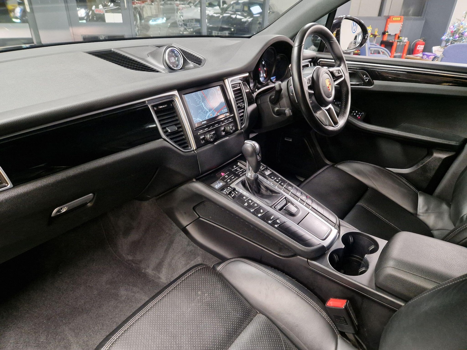 Used Porsche Macan for sale - 77039817: Photo 18