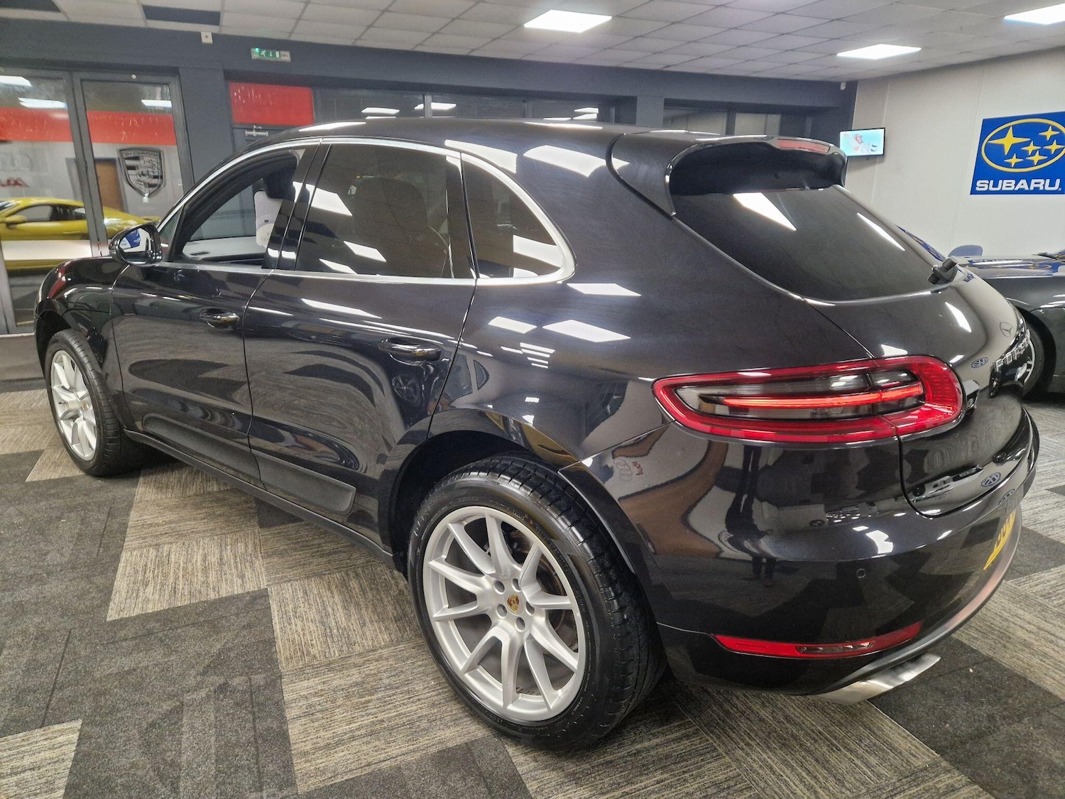 Used Porsche Macan for sale - 77039817: Photo 4