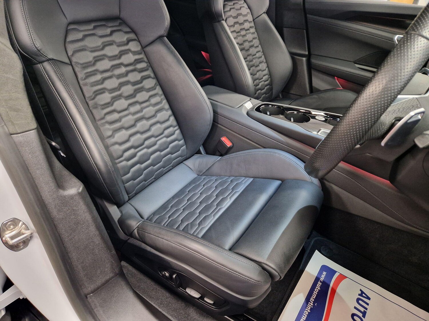 Used Audi e-tron GT 2023 for sale - 77358663: Photo 16