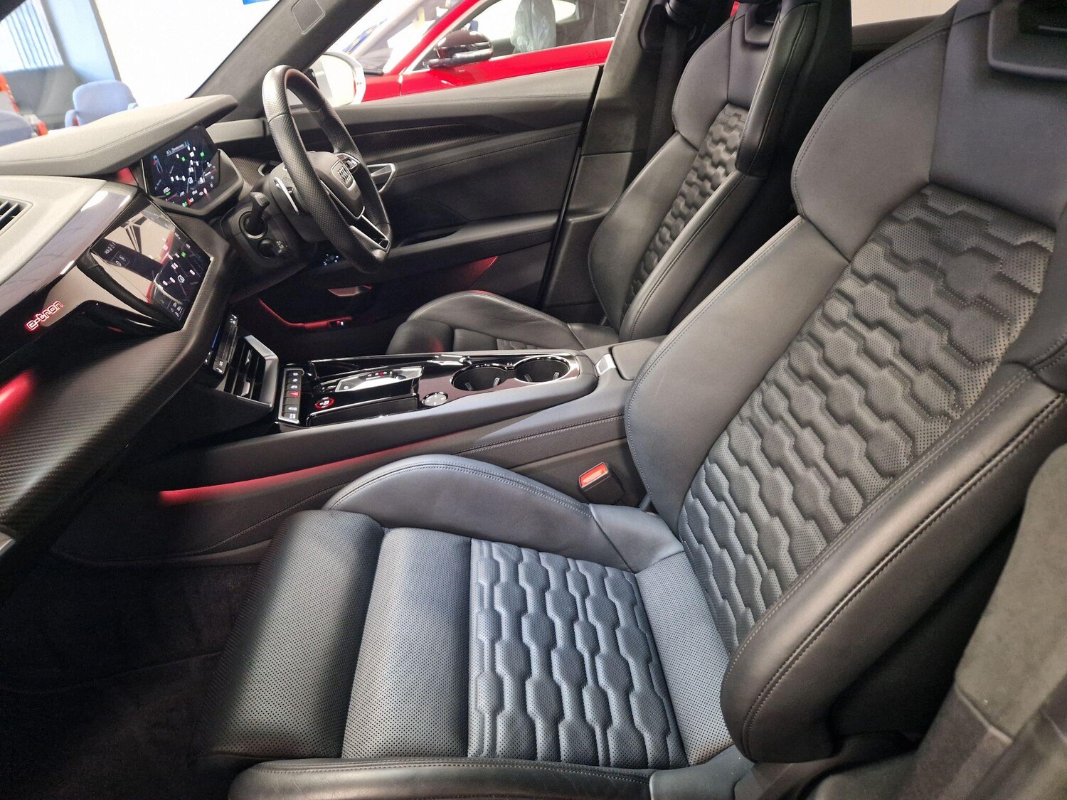 Used Audi e-tron GT 2023 for sale - 77358663: Photo 18