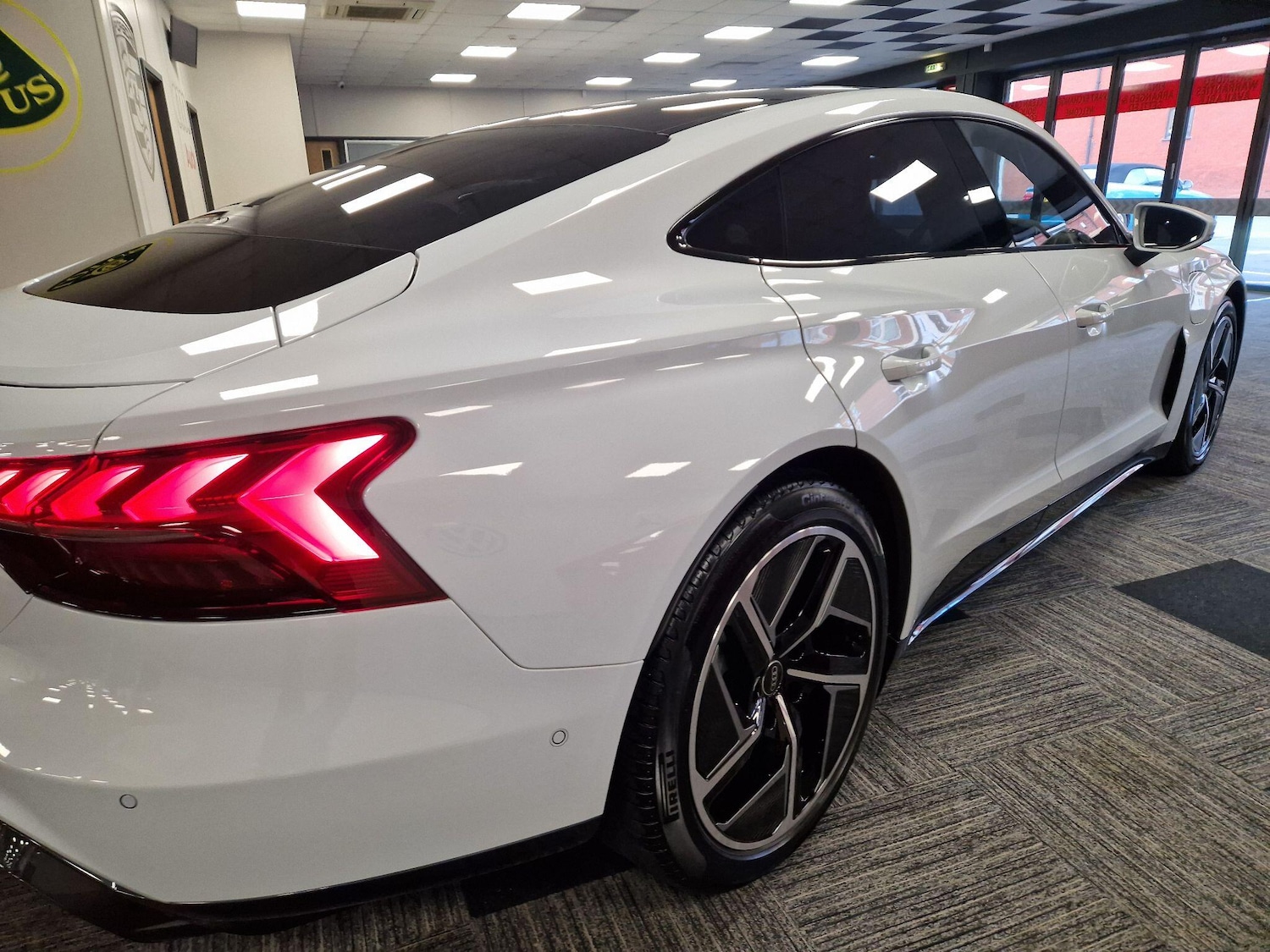 Used Audi e-tron GT 2023 for sale - 77358663: Photo 7