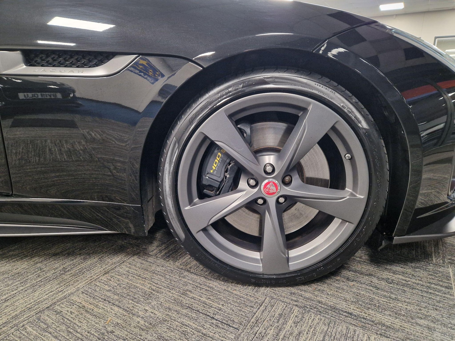 Used Jaguar F-Type 2017 for sale - 76831734: Photo 34