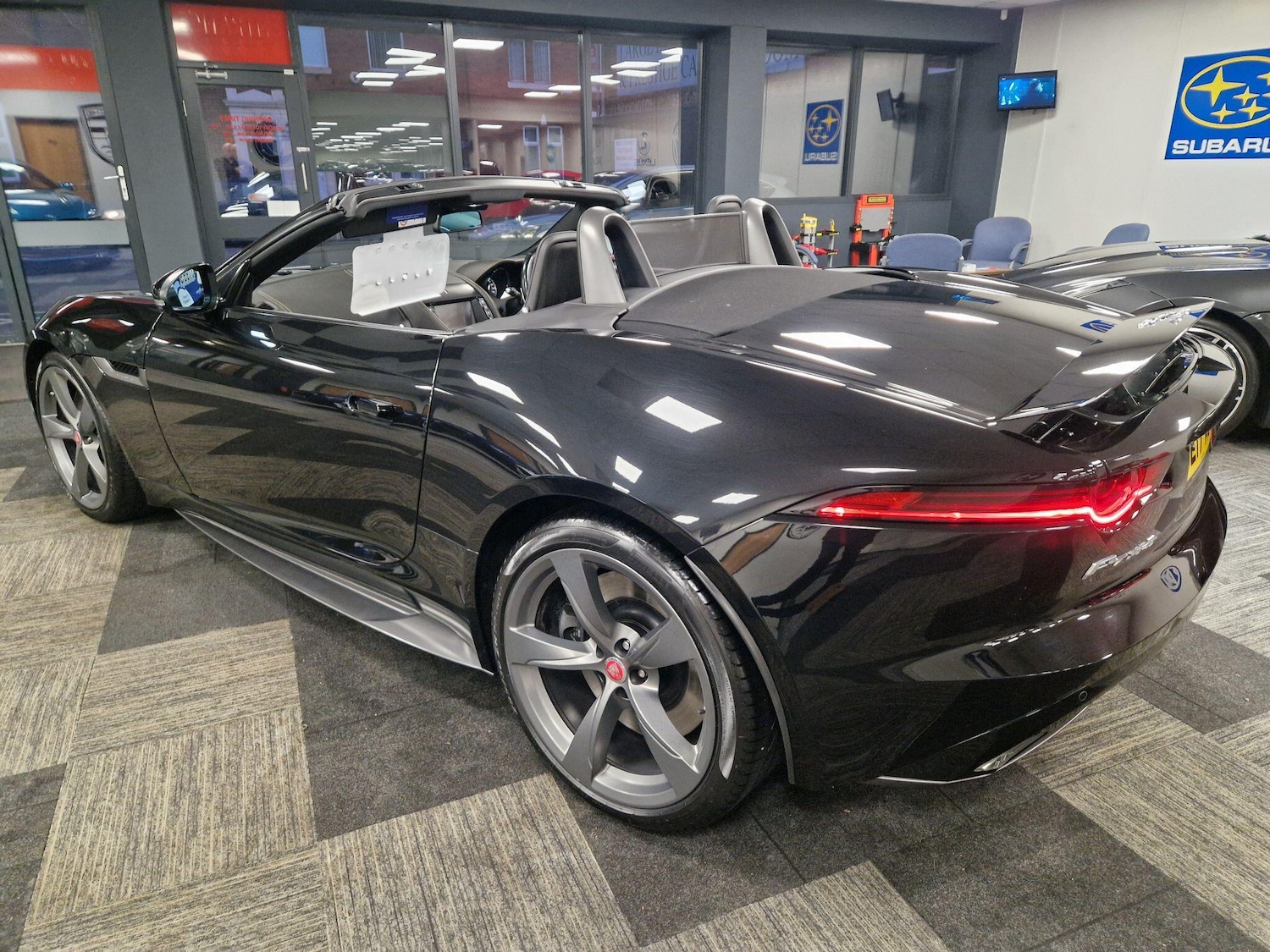 Used Jaguar F-Type 2017 for sale - 76831734: Photo 7