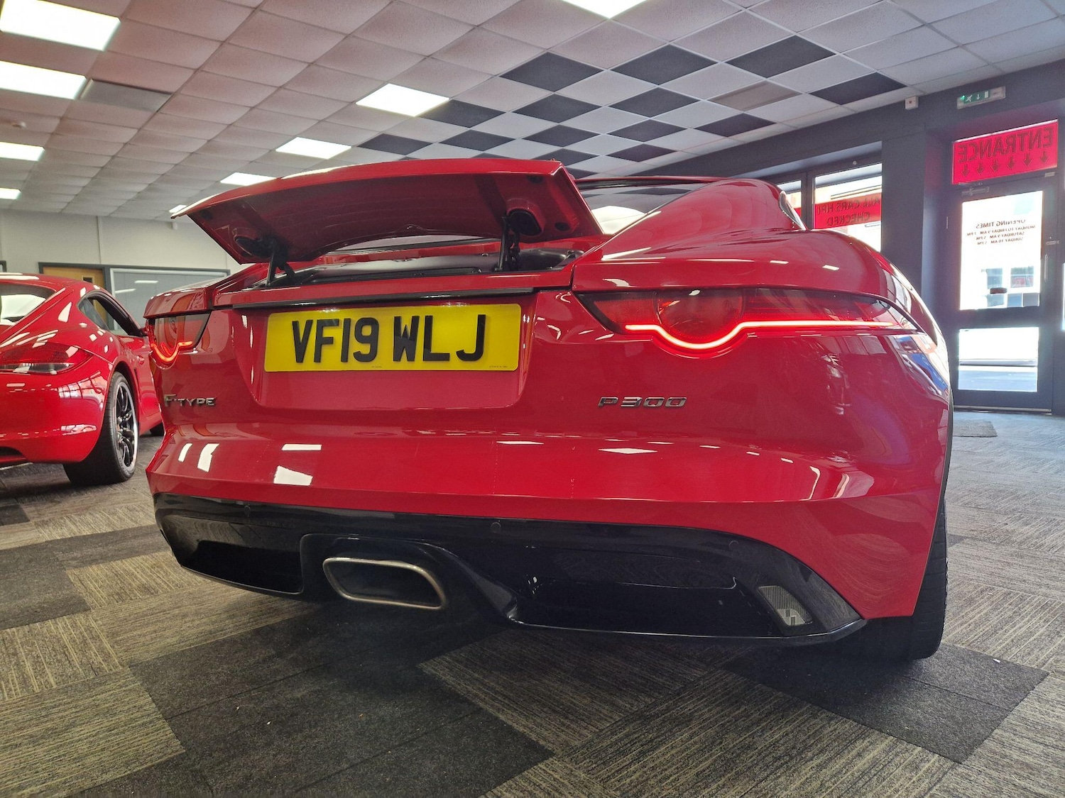 Used Jaguar F-Type 2019 for sale - 76831728: Photo 10