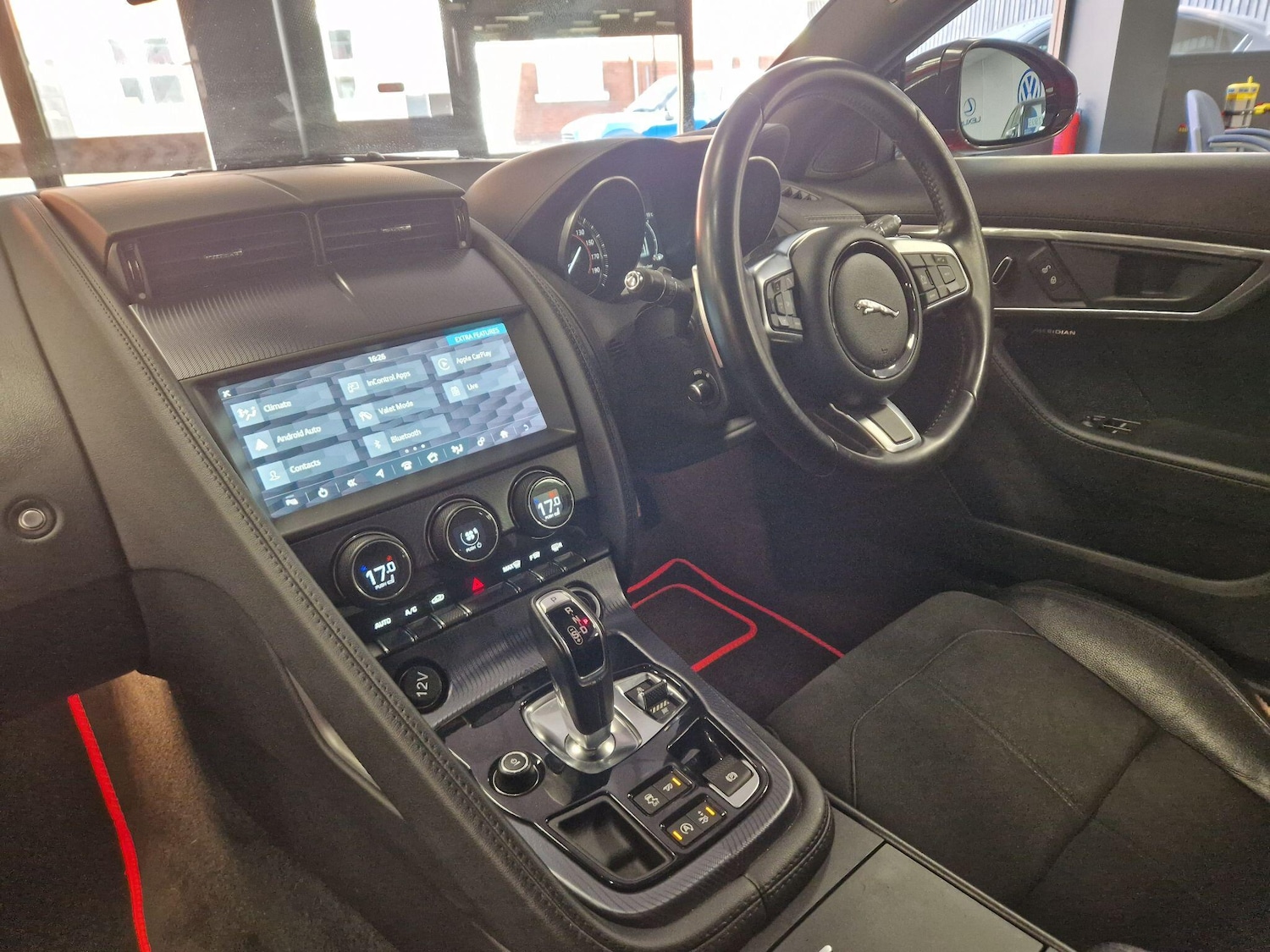 Used Jaguar F-Type 2019 for sale - 76831728: Photo 19