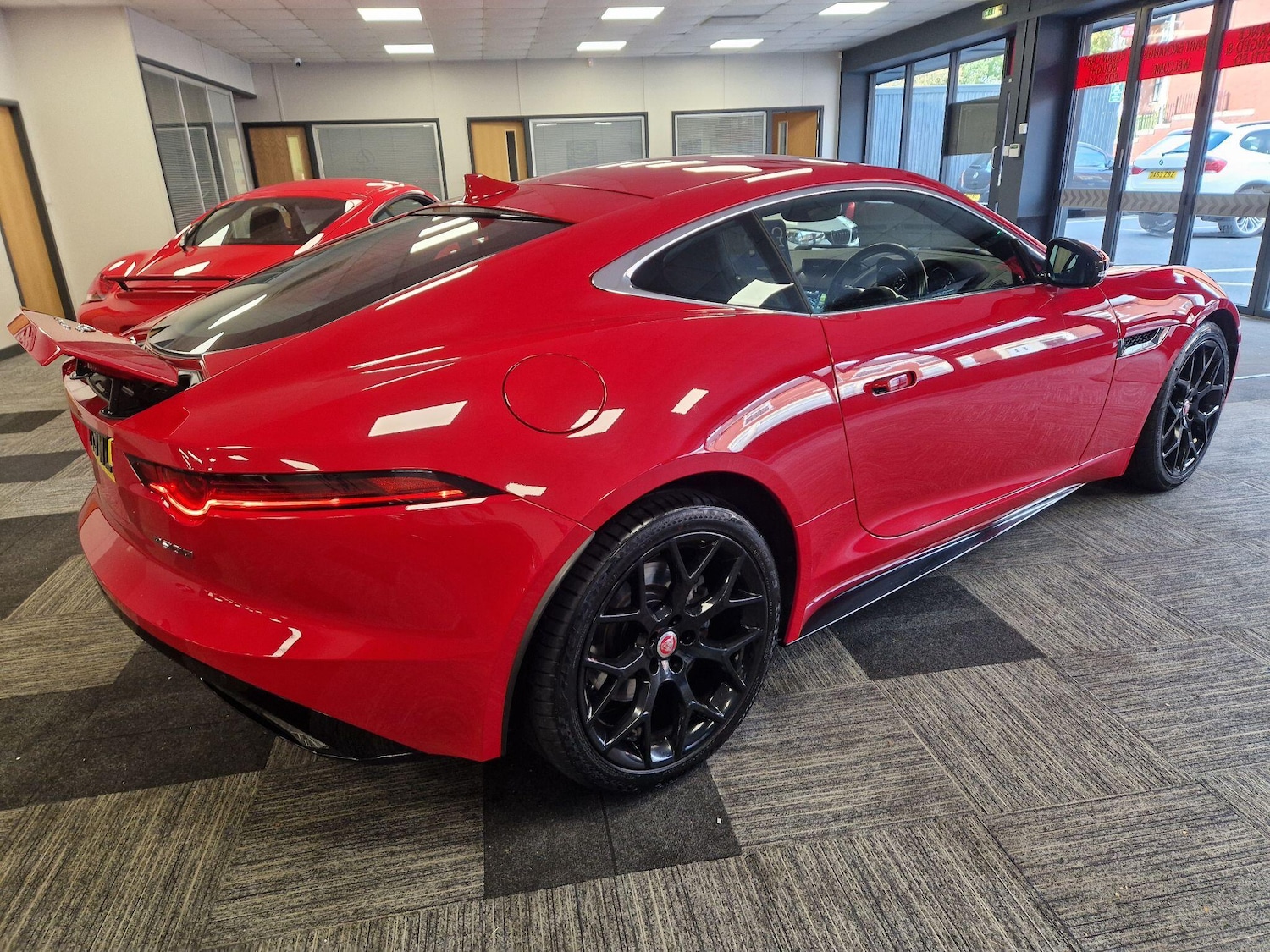 Used Jaguar F-Type 2019 for sale - 76831728: Photo 3