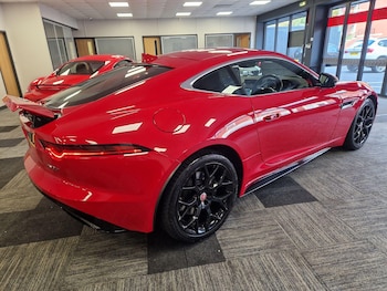 Used Jaguar F-Type 2019 for sale - 76831728: Photo